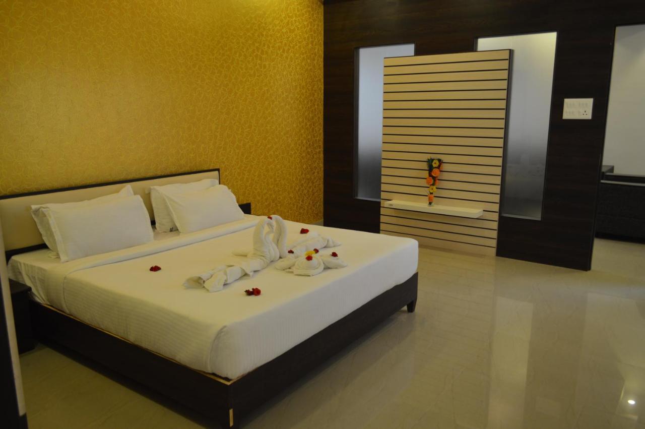 Hotel Ambai Grand Ambasamudram Exterior foto