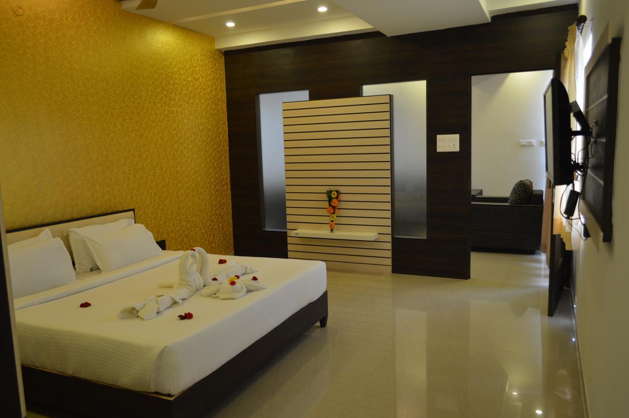 Hotel Ambai Grand Ambasamudram Exterior foto