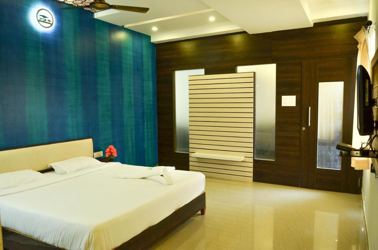 Hotel Ambai Grand Ambasamudram Exterior foto